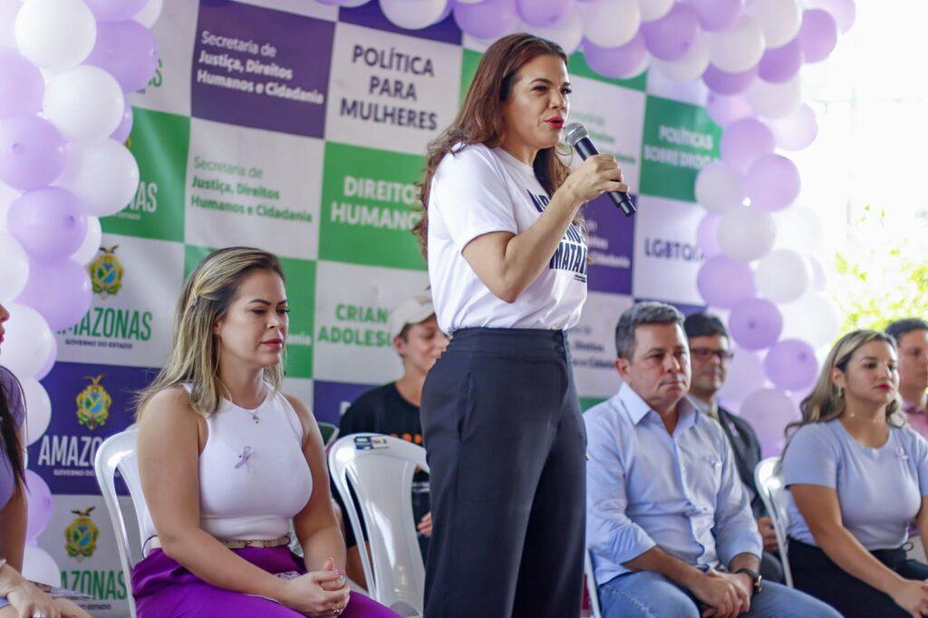 Agosto Lilás: Ponte do Rio Negro recebe iluminação lilás em alusão aos 17 anos da Lei Maria da Penha 
