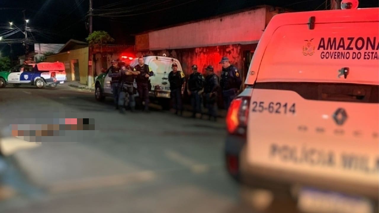 Travesti é executada a tiros em esquina de Manaus