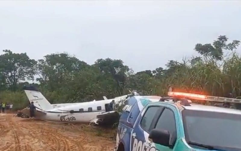 Governador do Amazonas lamenta as mortes de turistas e tripulantes em avião