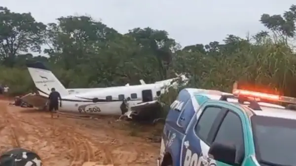 Avião cai em Barcelos, interior do Amazonas