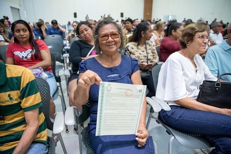 "Hoje eu posso dizer que a terra é nossa", diz moradora que recebeu título definitivo de propriedade do Governo do Amazonas
