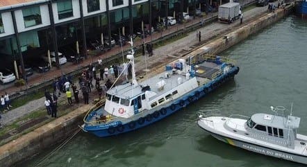Marinha e PF realizam maior apreensão de cocaína em mar brasileiro