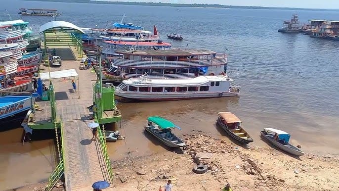 Com o nível do Rio Negro em 13,59 metros, Manaus registra a pior seca da história