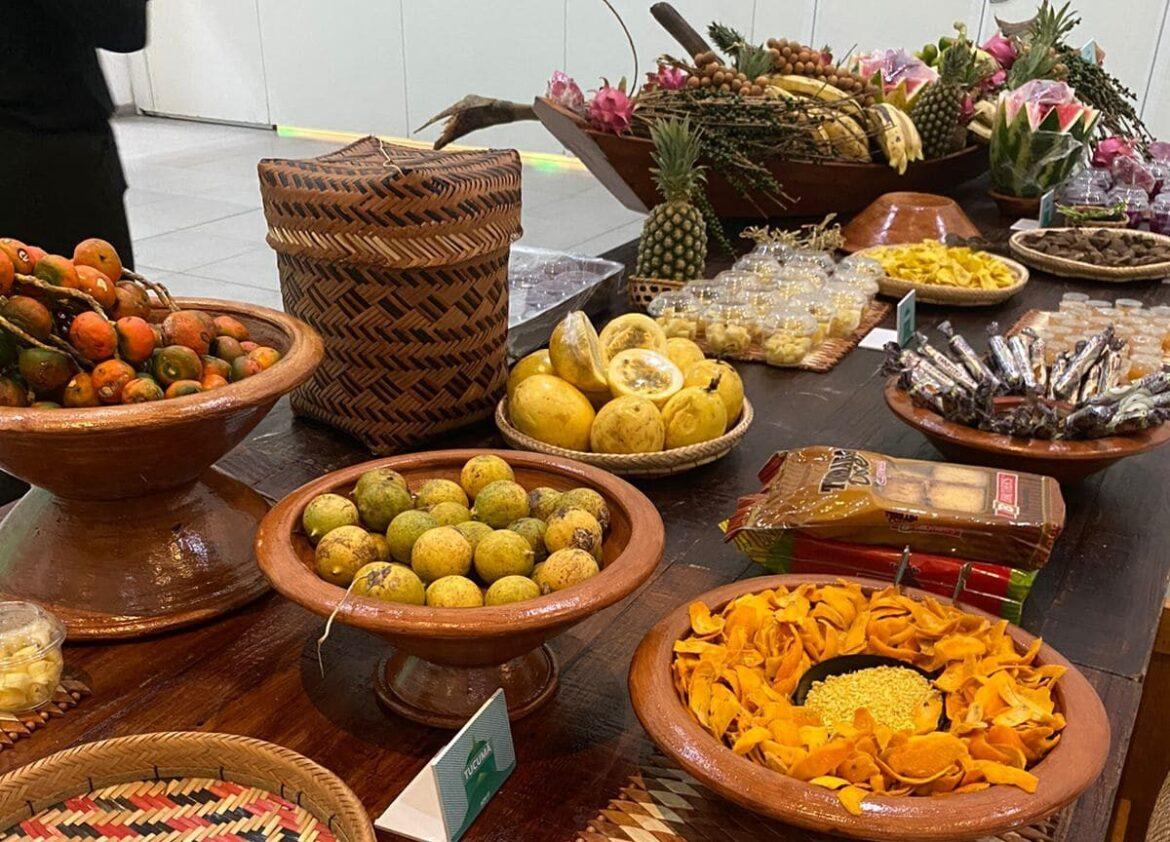 Participantes do 26° Fórum dos Governadores da Amazônia Legal fizeram a degustação de produtos regionais durante o evento nesta sexta-feira