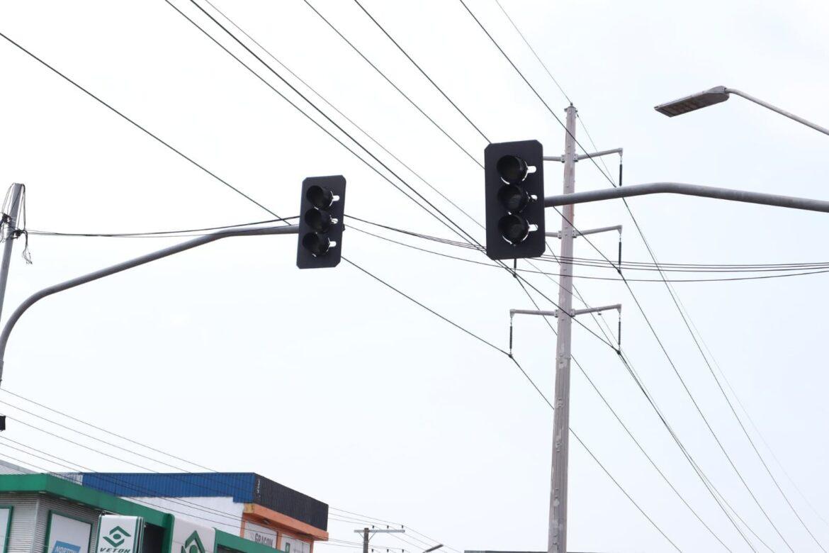 Nova sinalização semafórica garante mais fluidez no trânsito e evita acidentes na zona Norte de Manaus