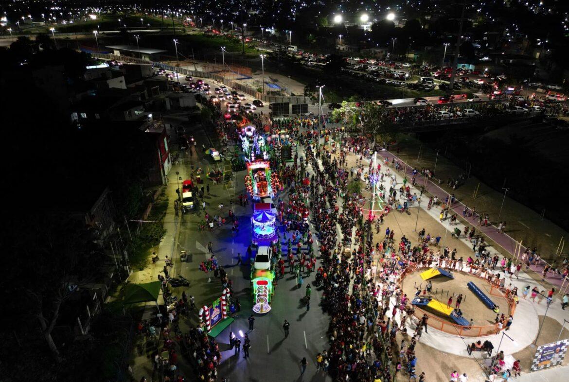 ‘Natal das Águas’ Prefeito comemora sucesso da ‘1ª Parada Natalina’ de Manaus