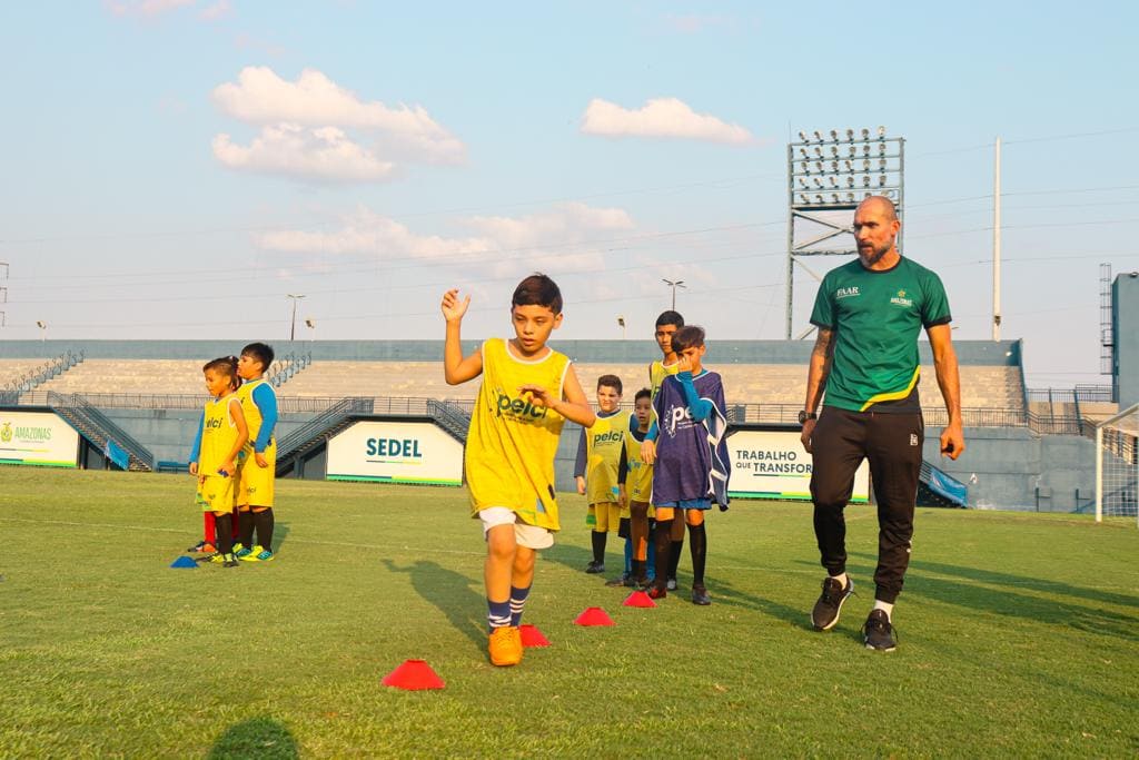 Atleta do Pelci com paralisia cerebral supera limites por meio do esporte