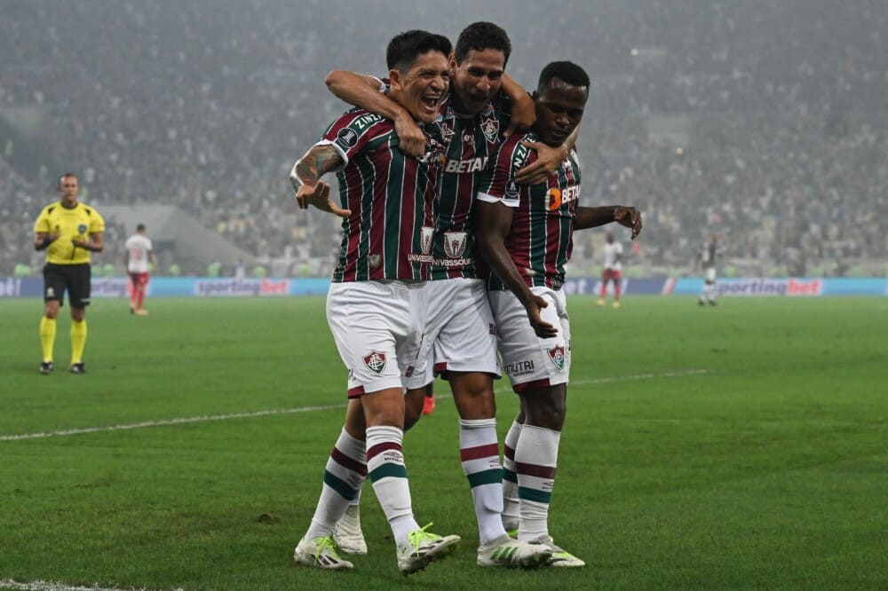 Fluminense bate o Boca Jrs. e realiza sonho do título inédito