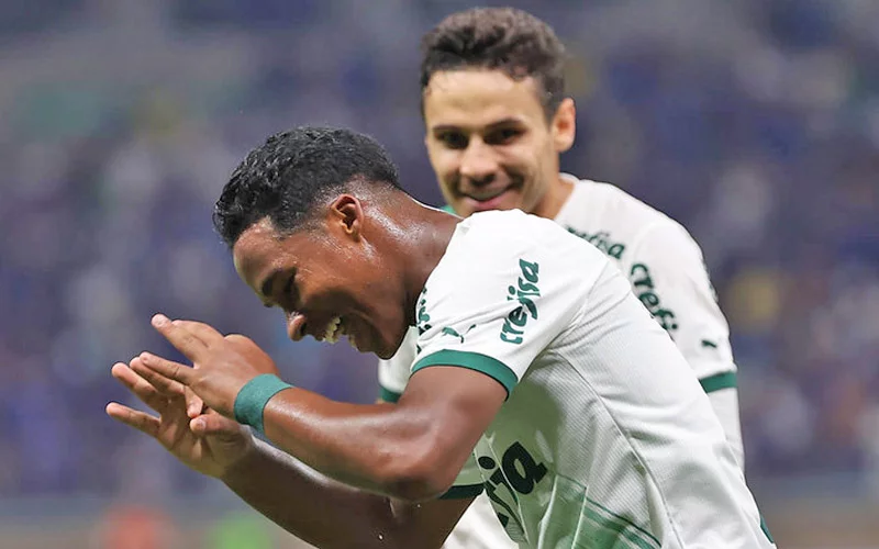 Palmeiras empata com o Cruzeiro e é campeão brasileiro