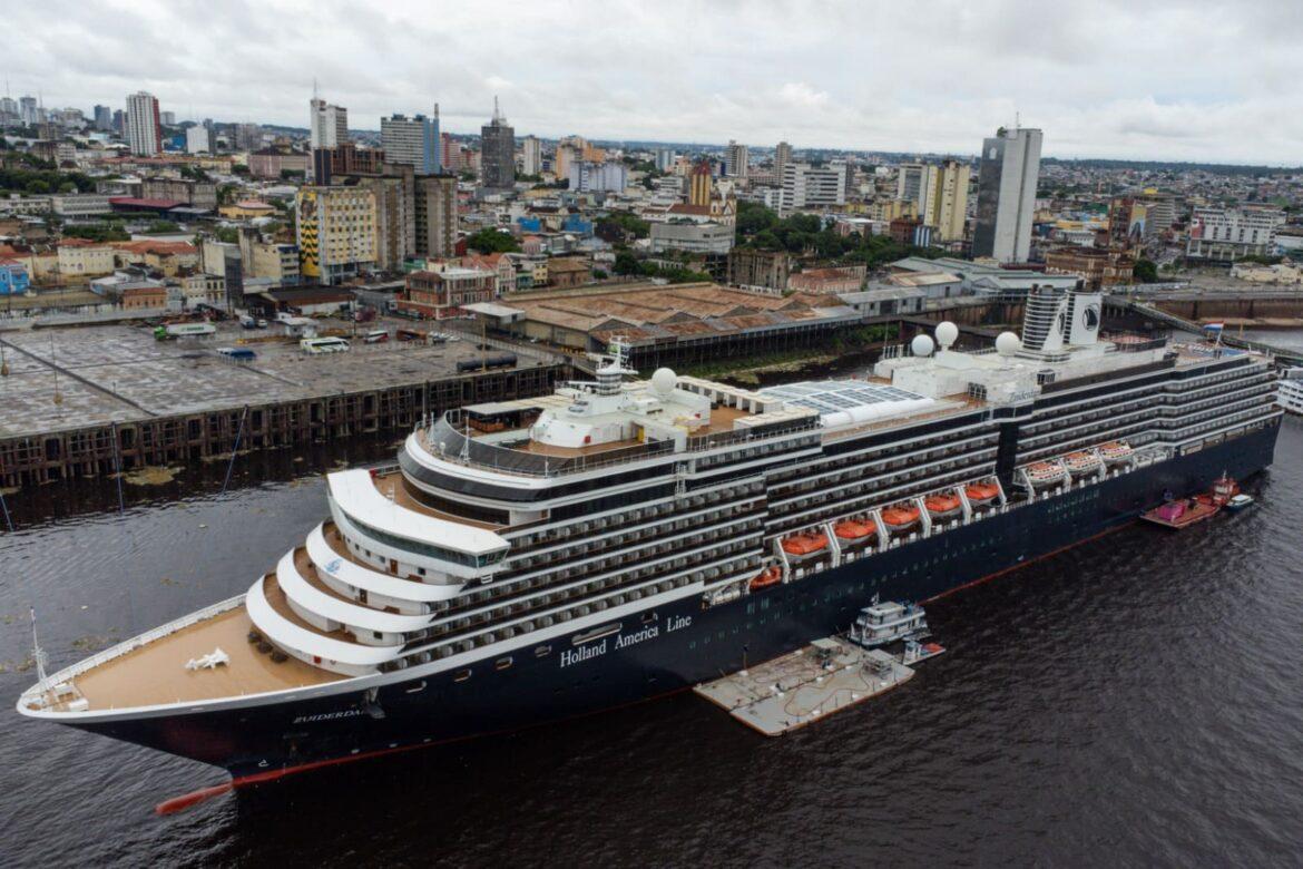 Temporada de Cruzeiros: primeiro navio do ano chega com mais de 2 mil turistas