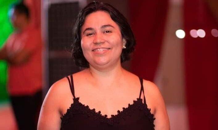 Jornalista Eliena Monteiro morre aos 37 anos, em Manaus