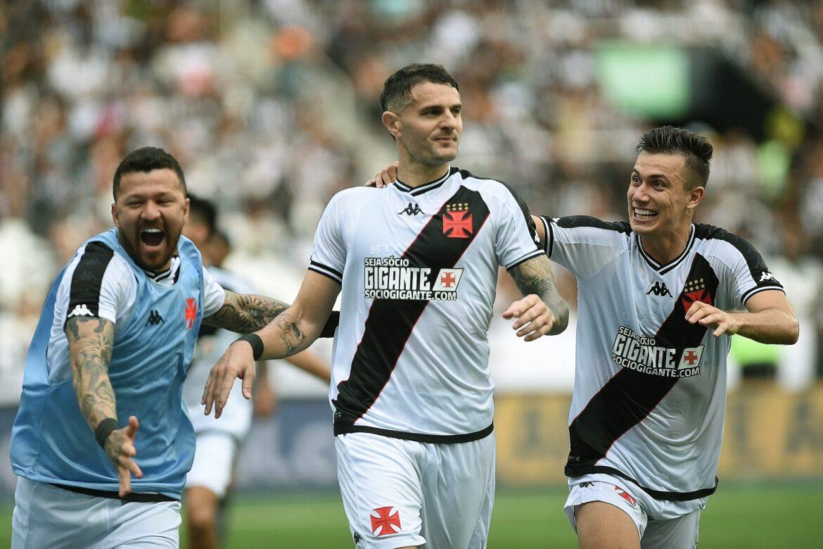 Vasco vence o Botafogo de virada no Nilton Santos