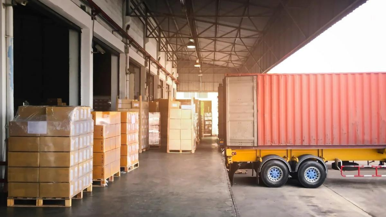 Ano de 2024 inicia com aumento por soluções em armazenamento no setor logístico
