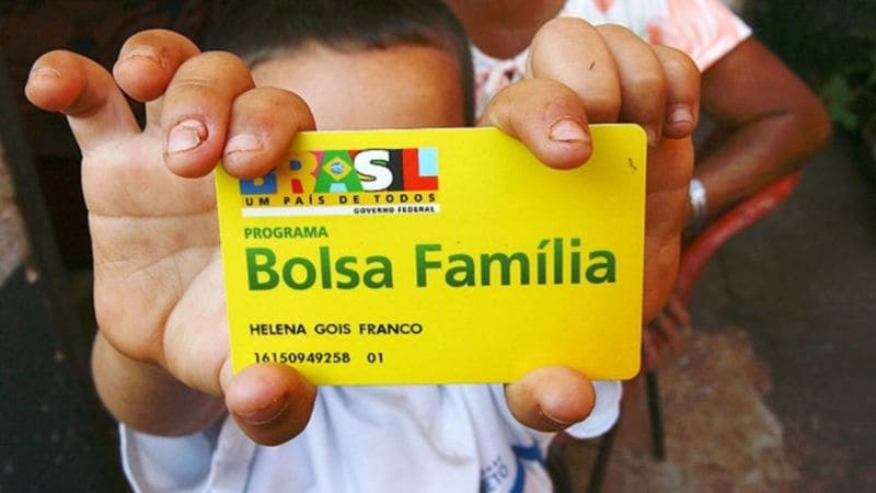 Bolsa Família reduz pobreza na primeira infância, mostra estudo