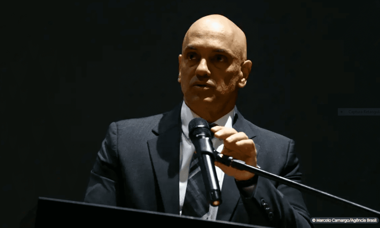 Moraes nega recurso de Bolsonaro contra inelegibilidade