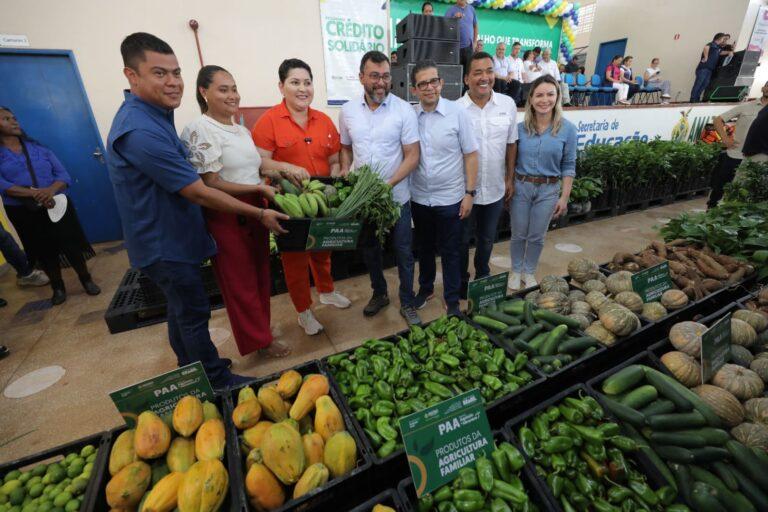 Em Presidente Figueiredo, Governo do Amazonas faz entregas para setor social e primário