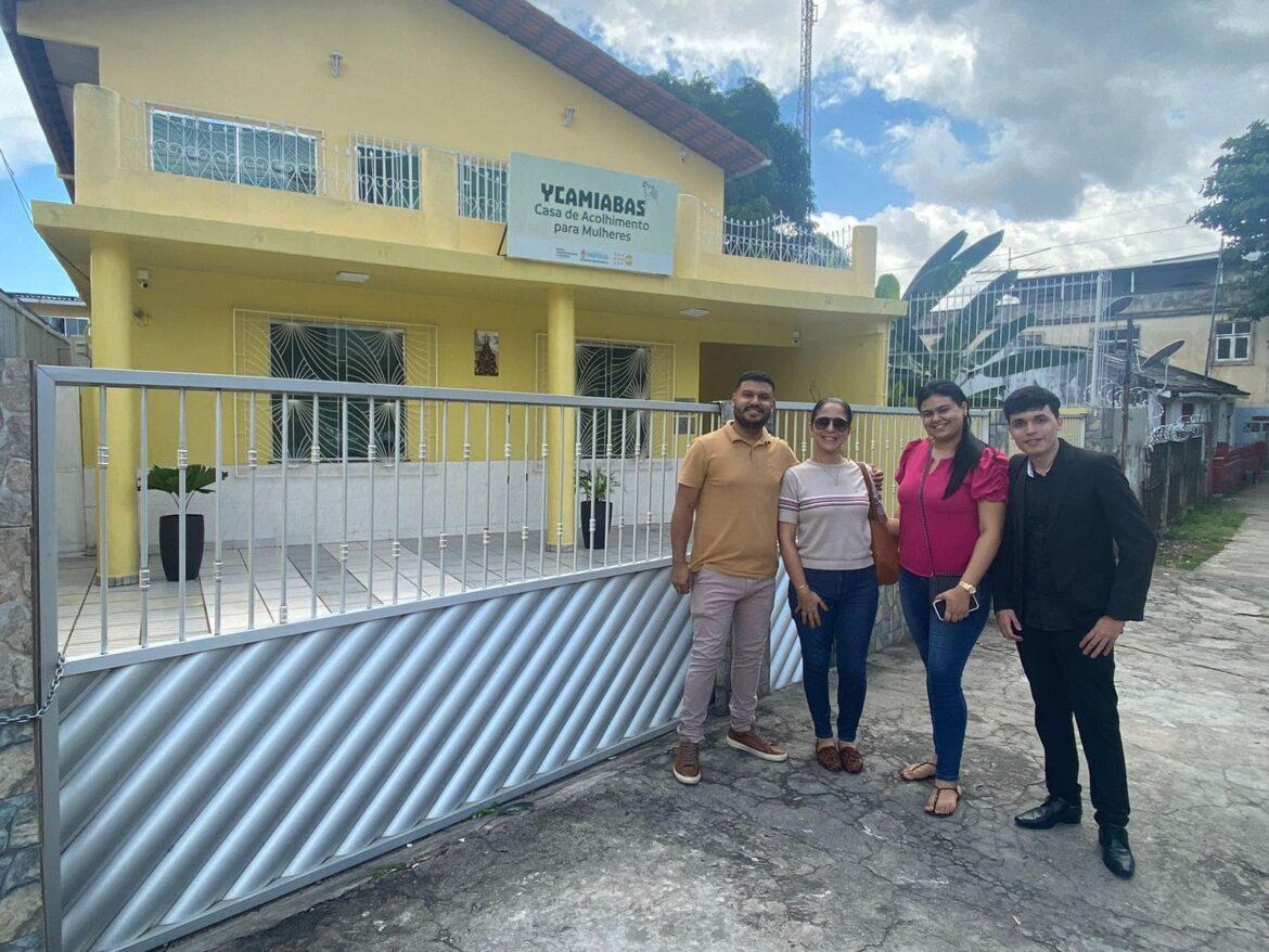 Alunos de Direito levam orientação jurídica a mulheres em centro de acolhimento de Manaus