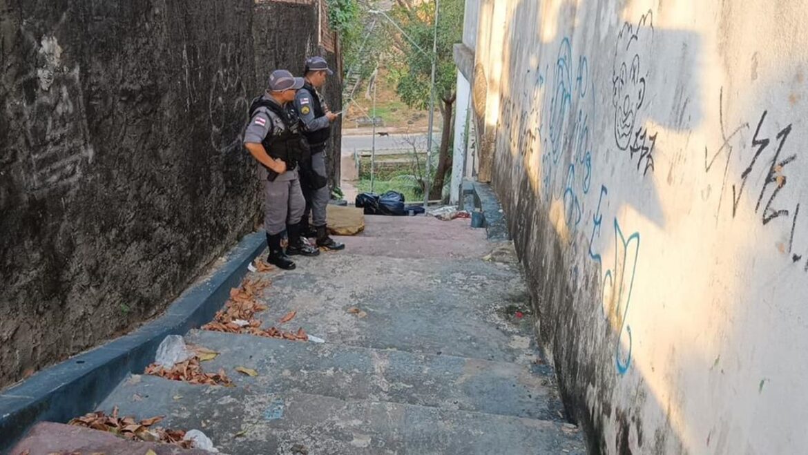 Corpo em escadaria surpreende moradores do Santo Agostinho