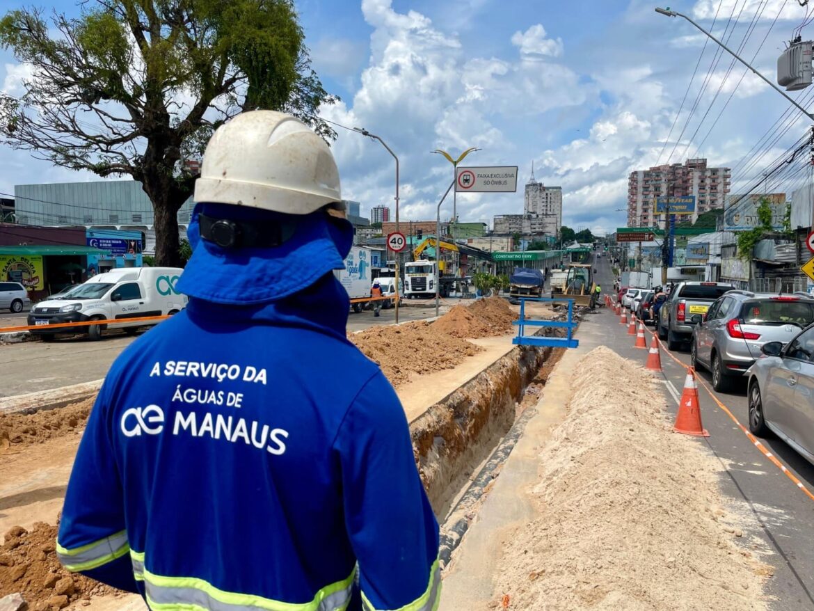 Reta final: obras de implantação de sistema de esgoto na Av. Constantino Nery alcançam 90% de conclusão