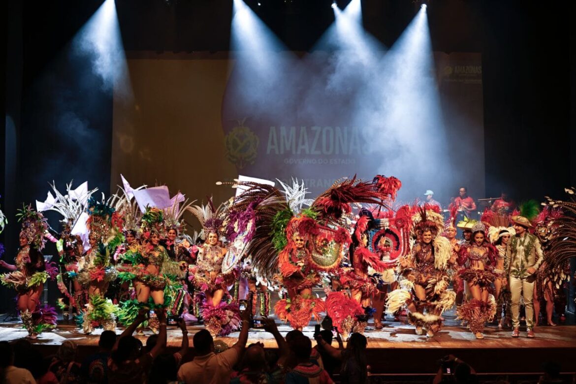 Noite histórica: Teatro Amazonas tem abertura inédita do 26º Festival de Cirandas de Manacapuru