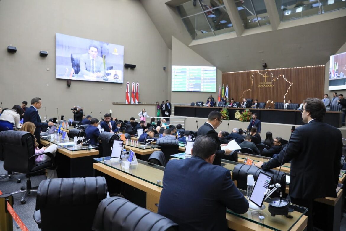 Violência nas escolas e impactos da estiagem no Amazonas são repercutidos na Sessão Ordinária da Assembleia Legislativa