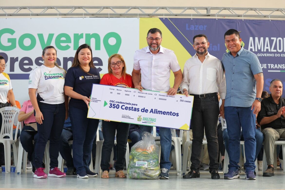 Governador Wilson acompanha a 10ª edição do programa Governo Presente com número inédito de secretarias, no bairro Tarumã