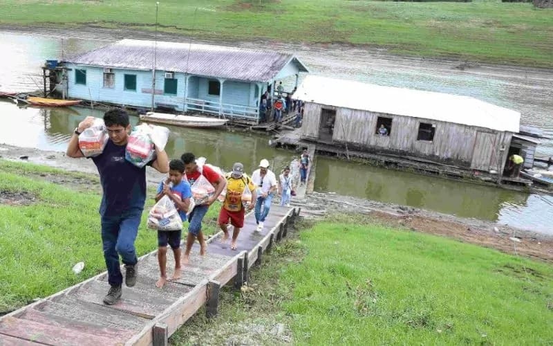 Estiagem 2024: Governo do Amazonas enviará ajuda humanitária a pescadores de cidades das calhas do Alto Solimões e Madeira