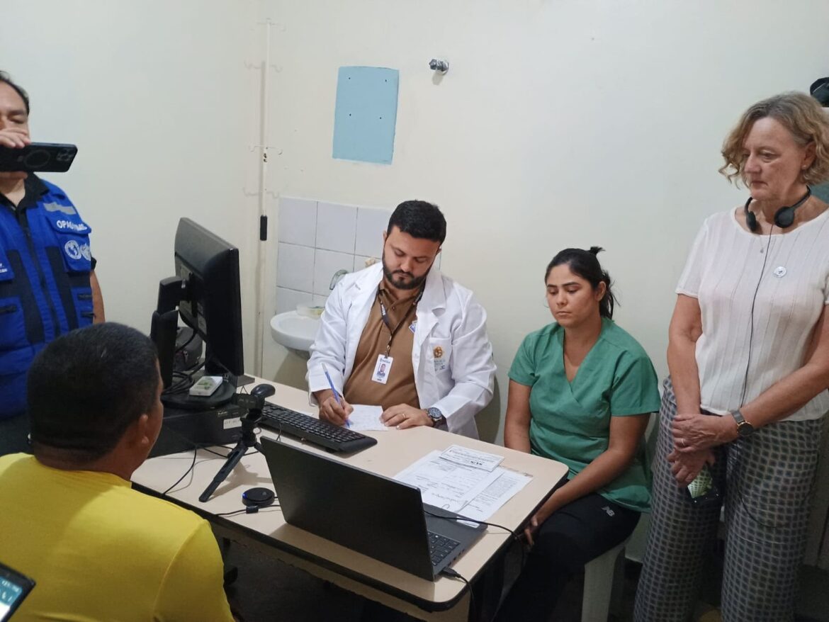 Autoridades em saúde da Dinamarca conhecem ação de telessaúde em unidade rural da prefeitura