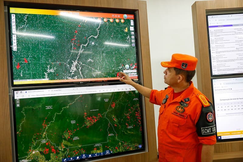 Governo do Amazonas investe em tecnologias para combater incêndios e monitorar a qualidade do ar durante estiagem