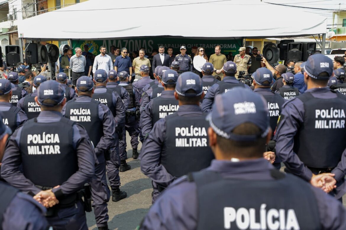 Governador Wilson Lima apresenta mil alunos soldados que passam a atuar na Polícia Militar