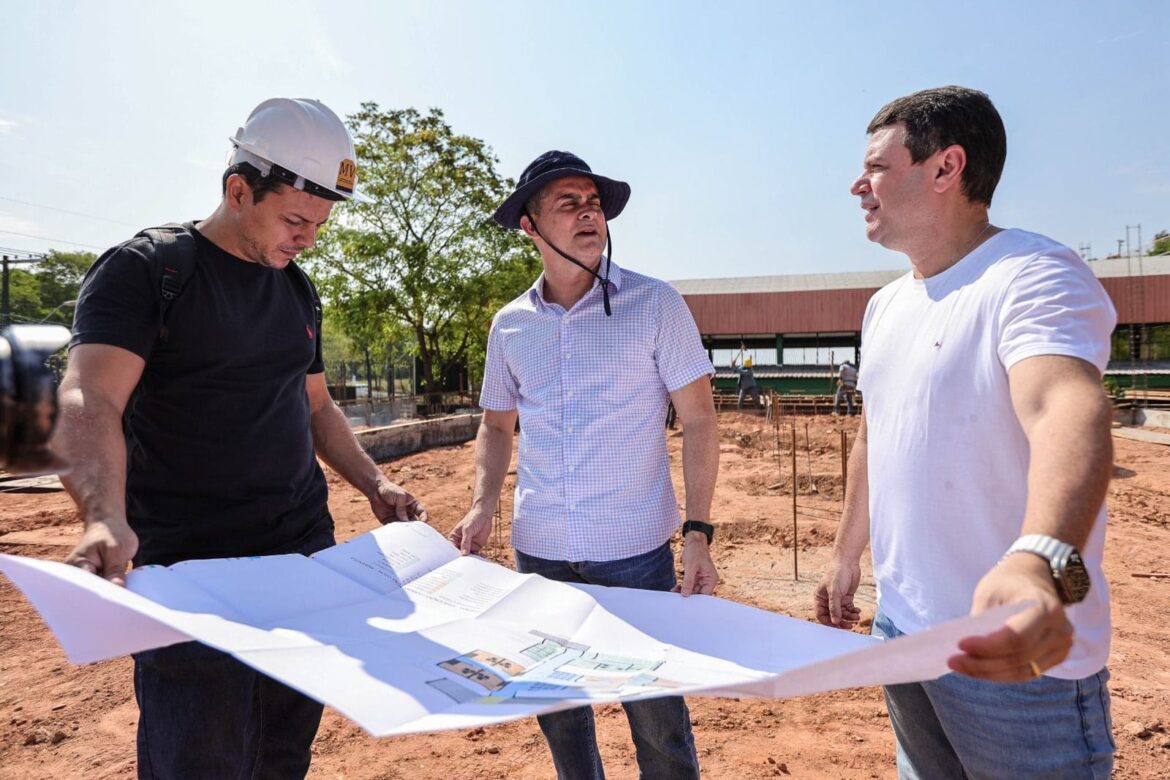 Prefeito David Almeida vistoria construção e revitalização de UBSs nas zonas Oeste, Leste e Sul de Manaus