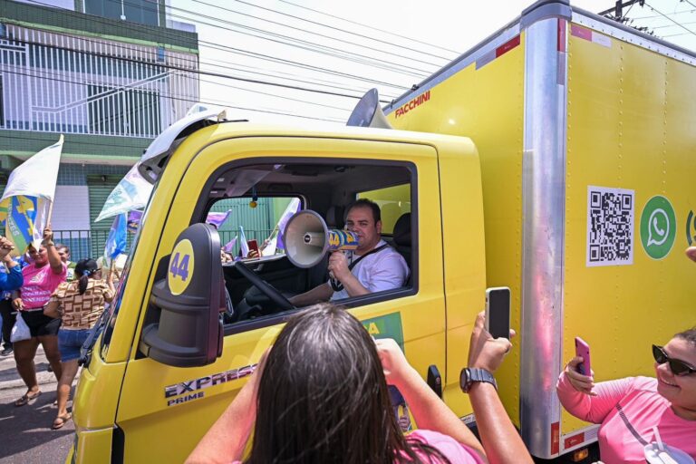 Roberto Cidade faz 'Bandeiraço" em quatro bairros neste sábado