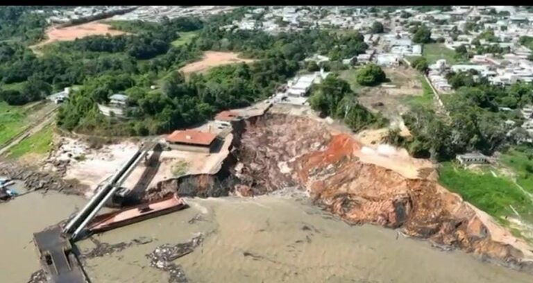 Vídeo: Porto da Terra Preta desaba em Manacapuru, no interior do Amazonas