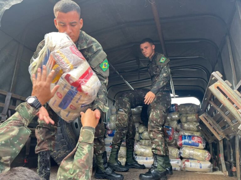 Forças Armadas e ICMBio realizam esforço logístico para executar ajuda humanitária em Cruzeiro do Sul-AC