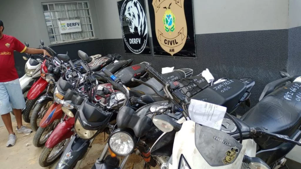 Polícia faz operação e entrega 17 motocicletas roubadas para os verdadeiros donos em Manaus