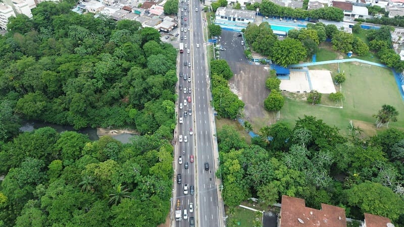 Prefeitura de Manaus inicia obras de intervenção estrutural na avenida Mário Ypiranga Monteiro na noite desta quinta-feira e orienta condutores sobre fluxo de trânsito