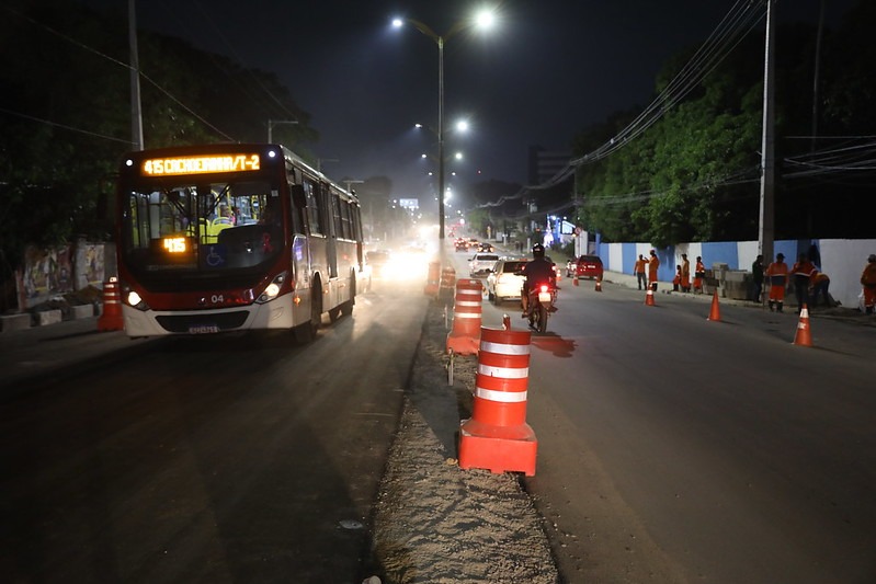 Com tráfego da avenida Mário Ypiranga Monteiro liberado, prefeitura chega à fase final das obras de drenagem superficial