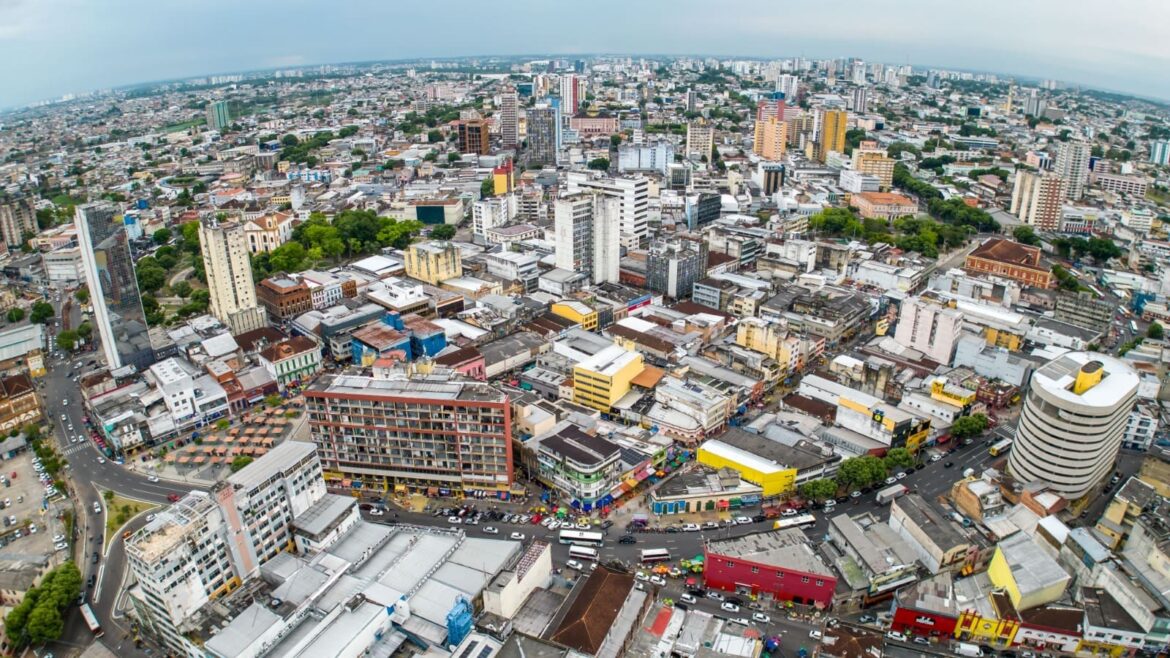 Em dez meses, Prefeitura de Manaus licencia mais de 860 mil metros quadrados com alvarás de construção