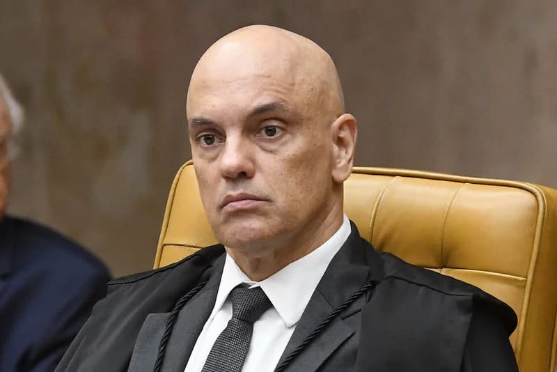 Moraes conduzirá audiência com Mauro Cid para tratar de delação