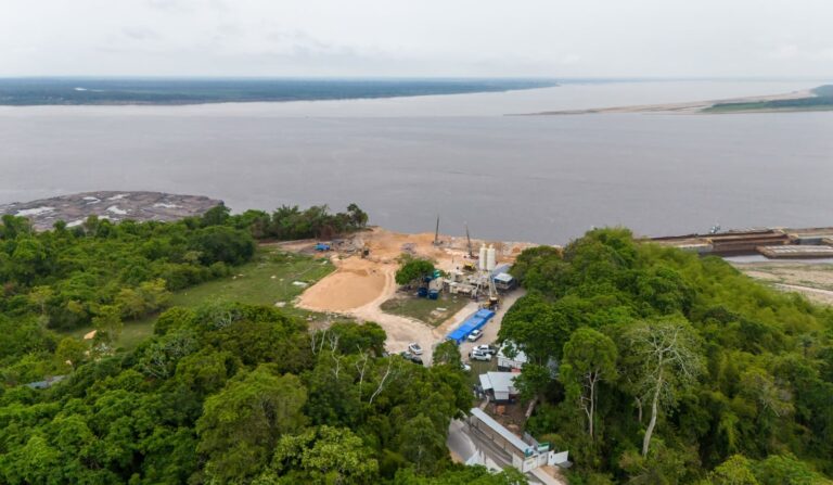 Urbanismo: obra do parque Encontro das Águas – Rosa Almeida avança na contenção do talude com concreto injetado