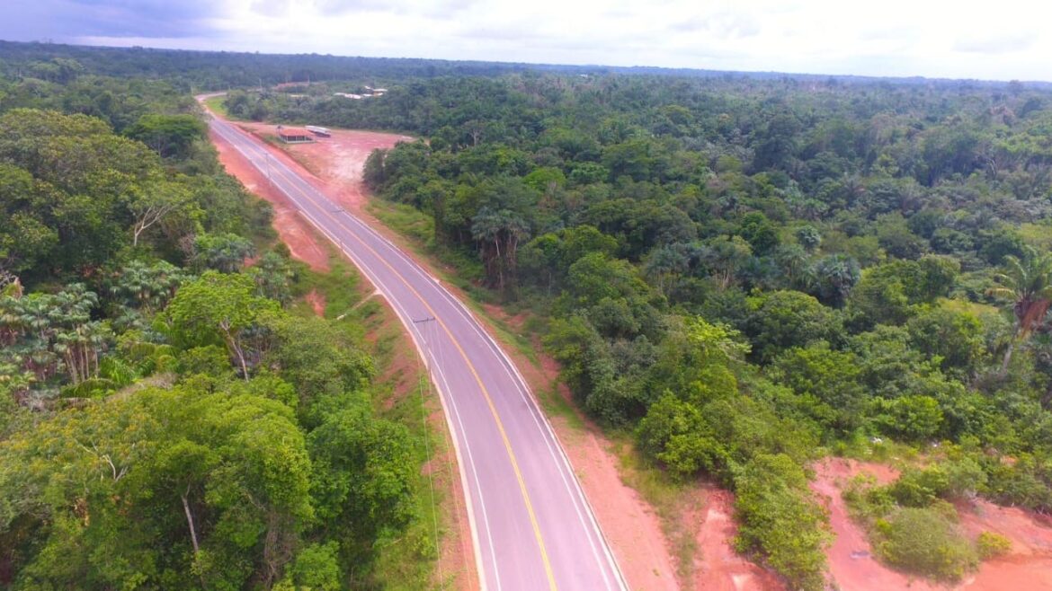 Governador Wilson Lima inaugura rodovia AM-453 ampliada e pavimentada em Manacapuru