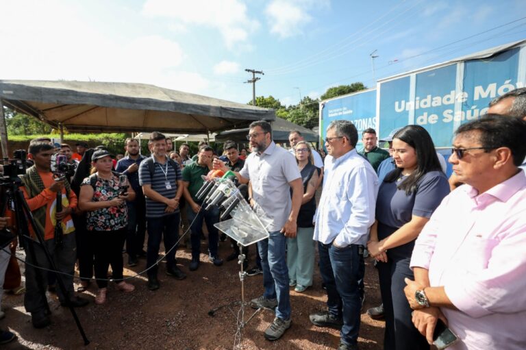 Governador Wilson Lima vistoria atendimentos da primeira Carreta da Saúde do ano, em Iranduba