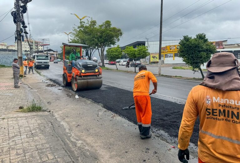 Prefeitura de Manaus realiza manutenção asfáltica na avenida Cosme Ferreira