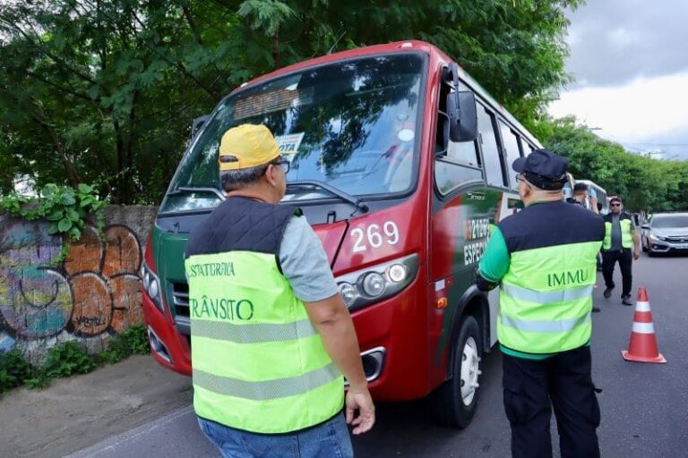 Fiscalização de transportes alternativos busca priorizar a segurança na zona Leste de Manaus