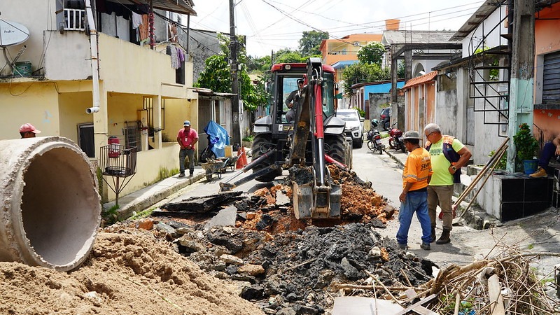 Prefeitura de Manaus trabalha na recuperação da rede de drenagem profunda no bairro Coroado