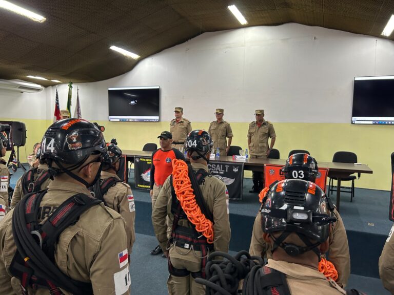 Corpo de Bombeiros inicia segunda turma do Curso de Especialização de Salvamento em Altura