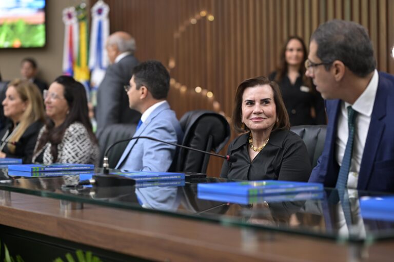 Presidente do TCE-AM participa da abertura dos trabalhos legislativos na Aleam