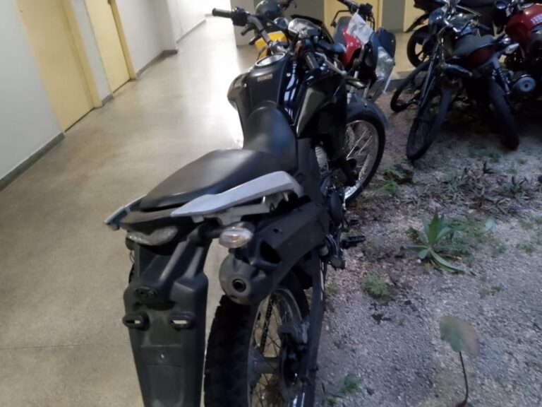 Adolescentes são apreendidos com motocicleta adulterada, na zona Leste de Manaus