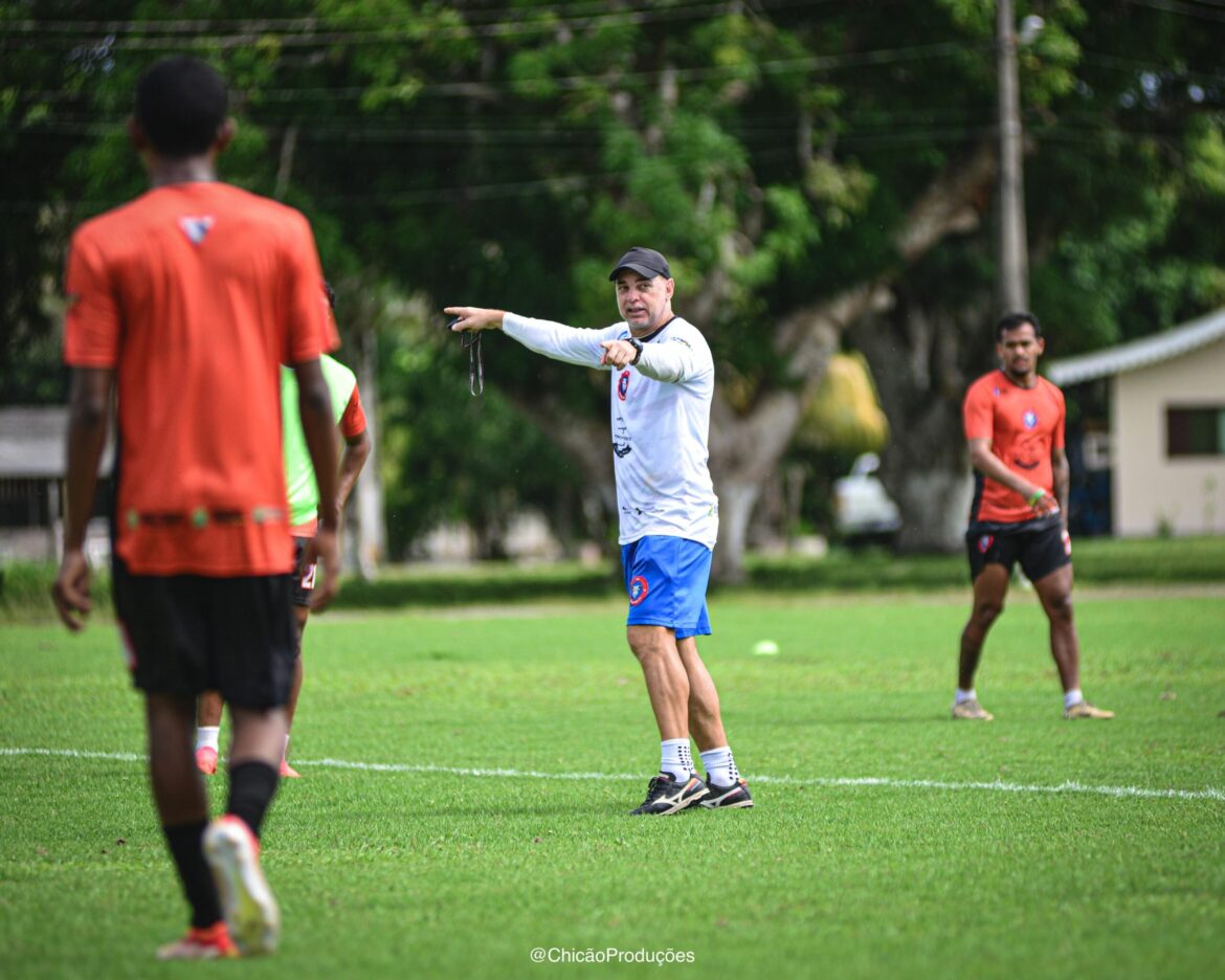 Maurinho Fonseca busca time ideal, mas acredita em evolução do RPE Parintins FC contra o Nacional: ‘momento crucial’