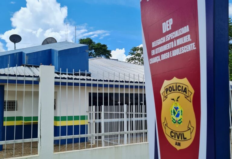 Mãe acusada de agredir fisicamente o filho de 5 anos é presa em Humaitá